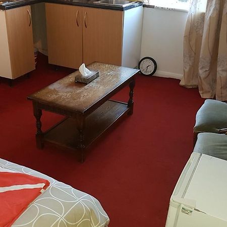 Hatfield Suites מראה חיצוני תמונה